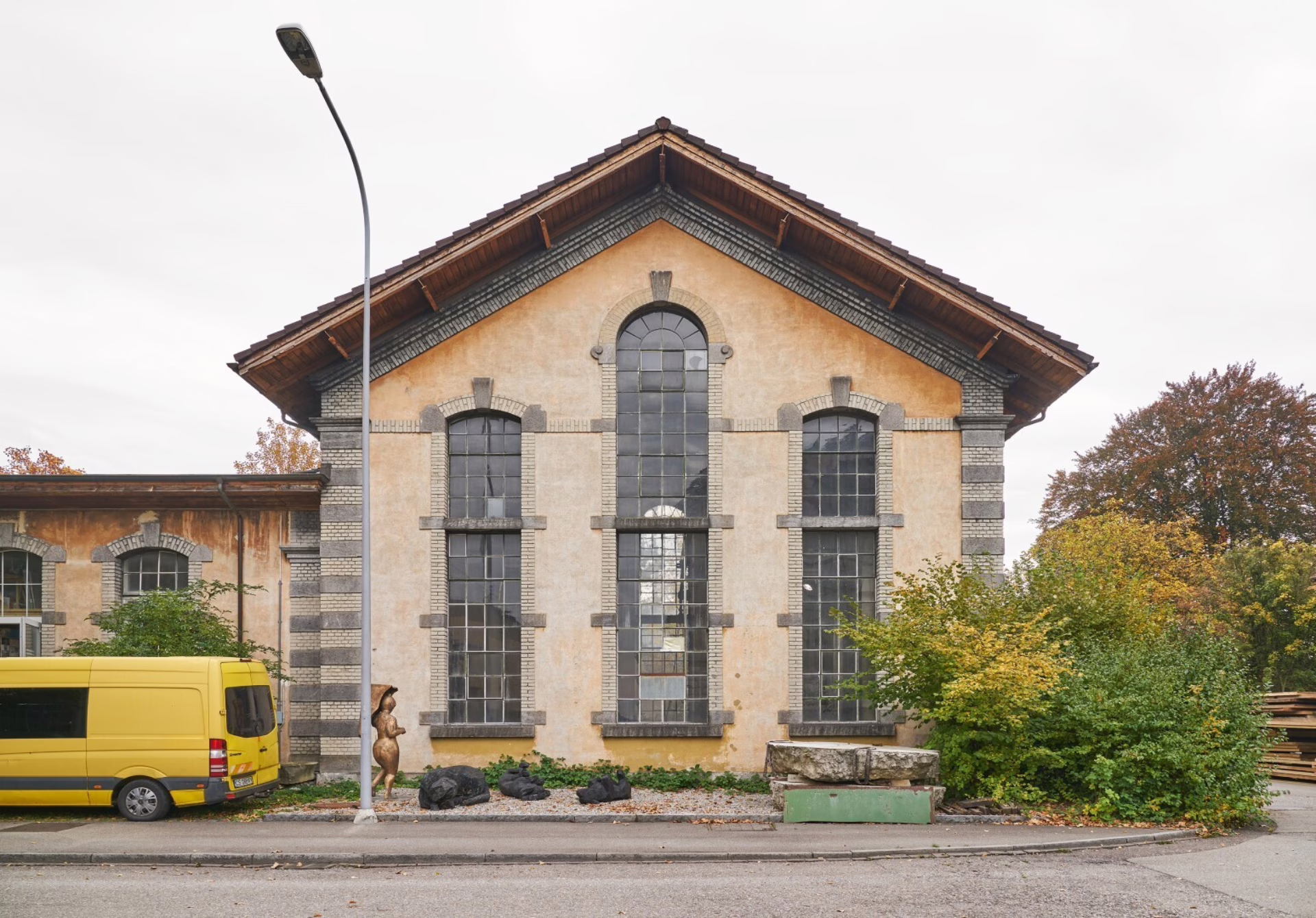 Ateliereinbau an der Turmstrasse, Schlieren | Architektur: baubüro in situ, Zürich | Fotos: Martin Zeller