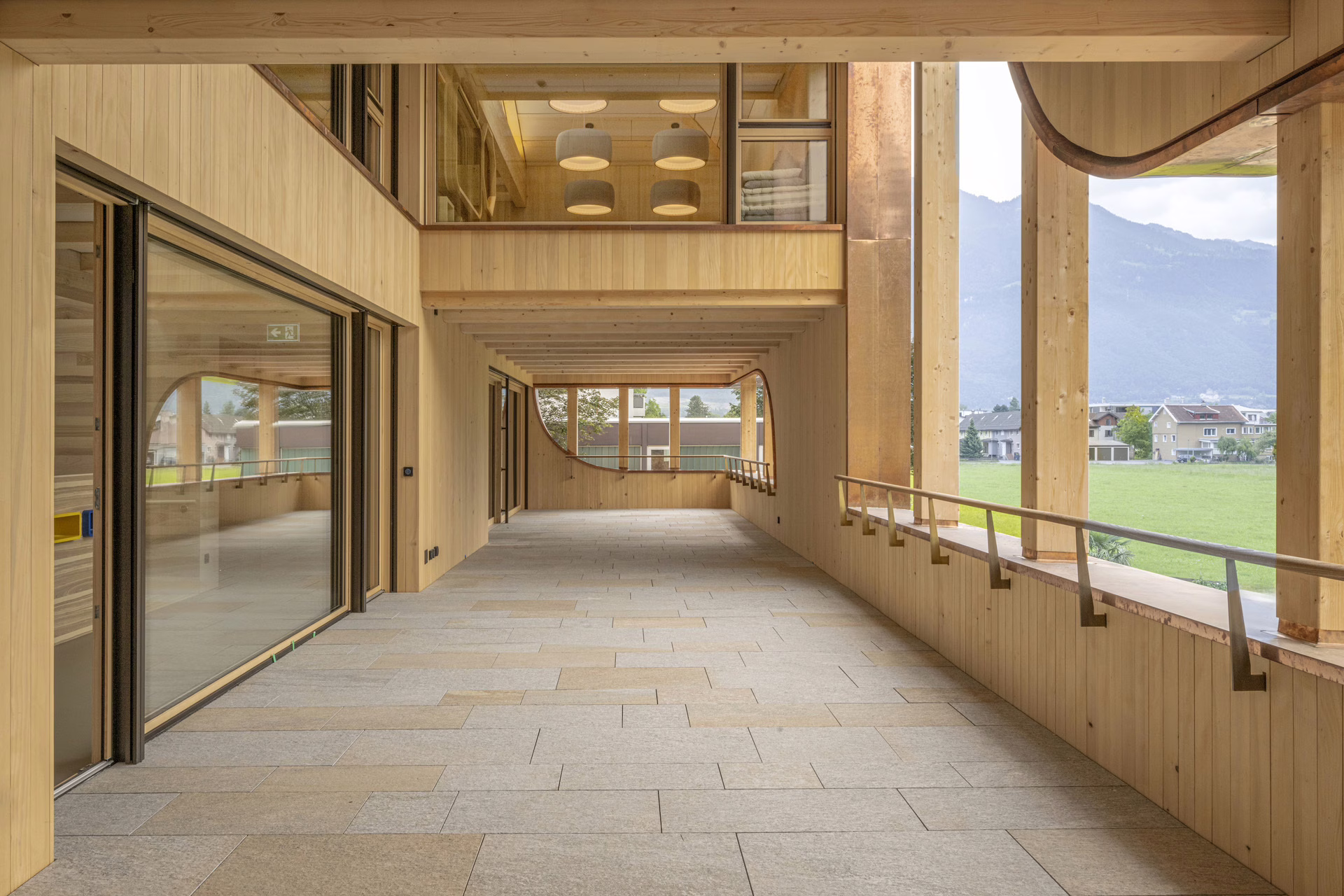 Spannende Einblicke ins Schulgebäude. Fotografie: Can Isik